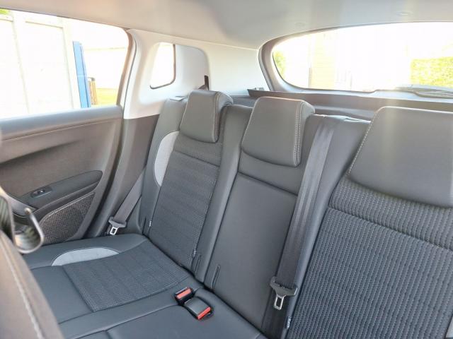 Peugeot 2008 image 6