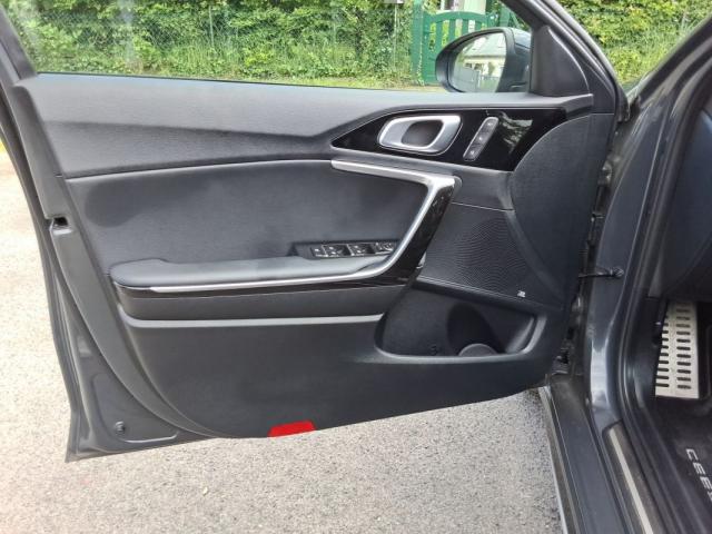 Kia Ceed image 2