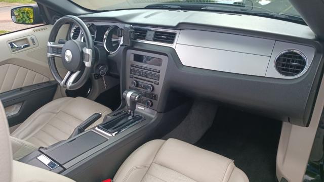 Ford Mustang image 3