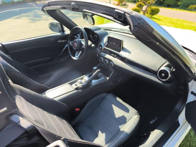 Fiat 124 Spider image 4