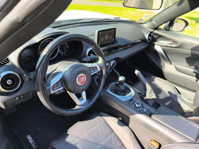Fiat 124 Spider image 1