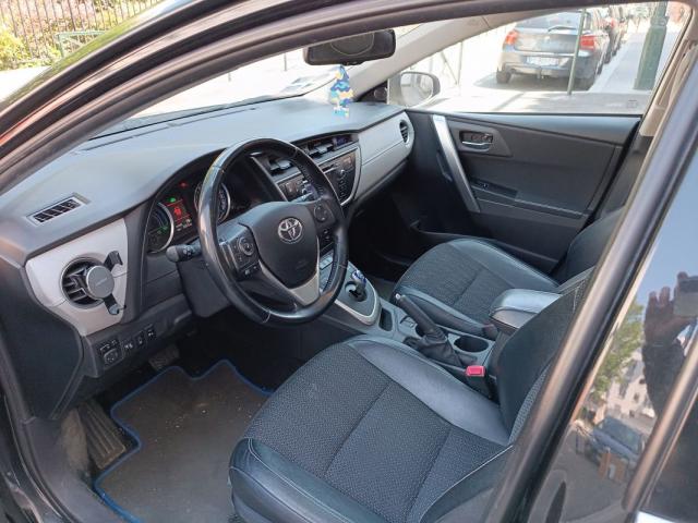 Toyota Auris image 8