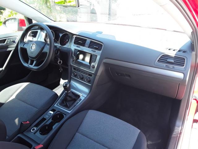 Volkswagen Golf image 1