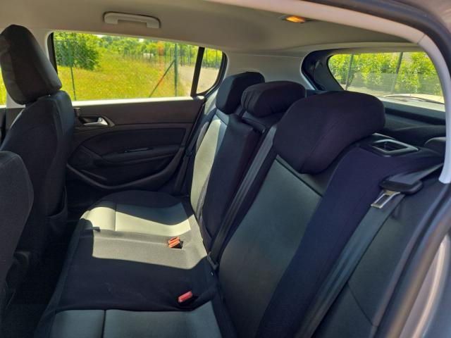 Peugeot 308 image 7