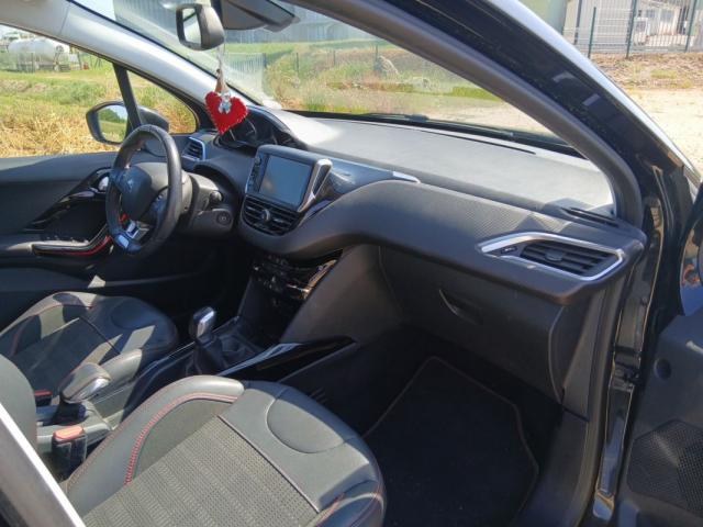 Peugeot 2008 image 7