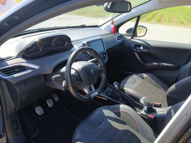 Peugeot 2008 image 5