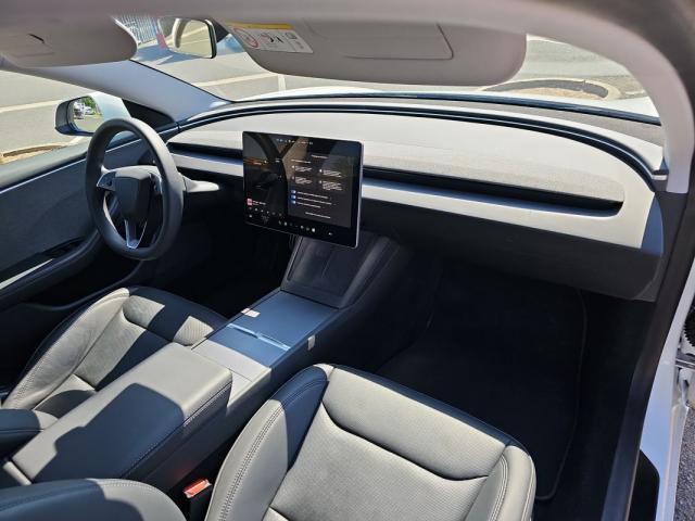 Tesla Model 3 image 4