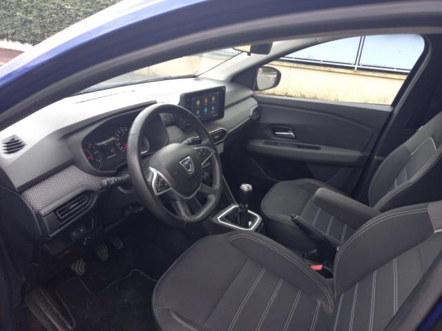 Dacia Sandero image 2