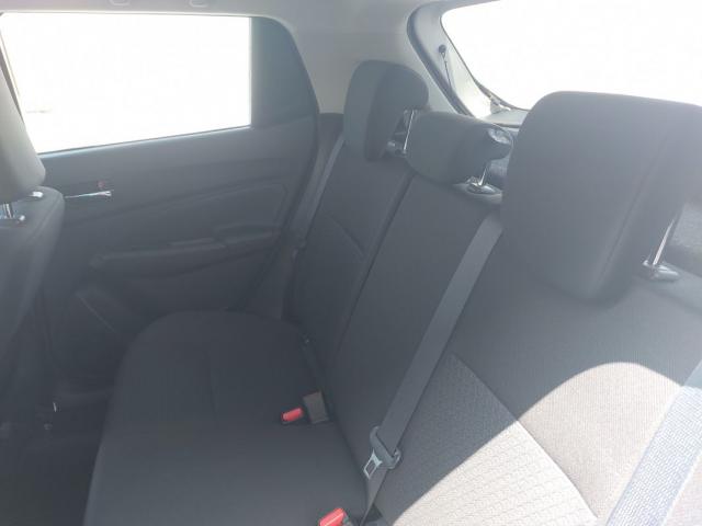 Suzuki Swift image 5