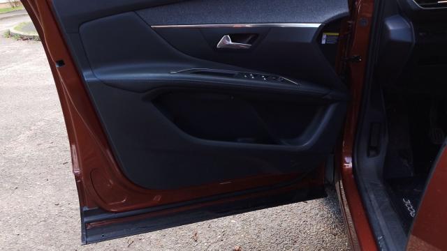 Peugeot 3008 image 6