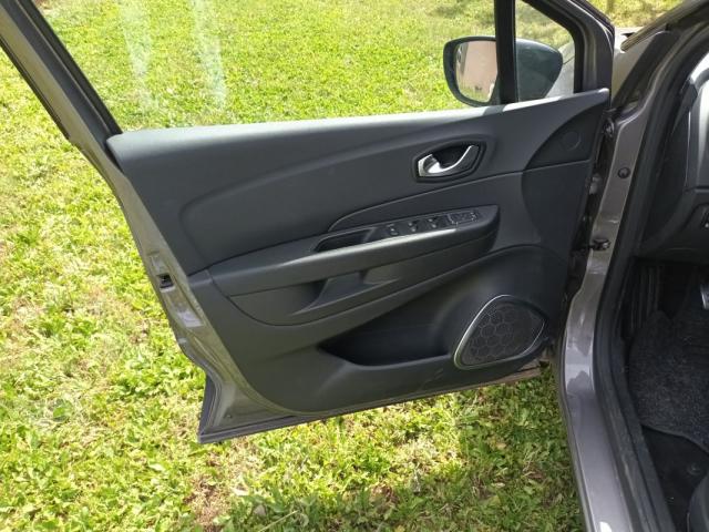 Renault Captur image 1