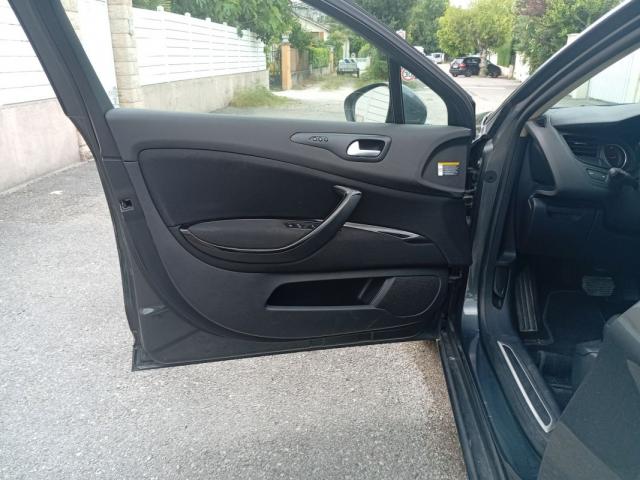 Citroen C5 image 2