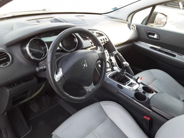 Peugeot 3008 image 8