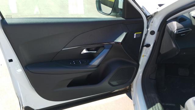 Peugeot 2008 image 5