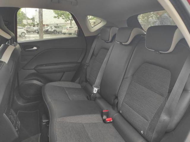 Renault Captur image 6