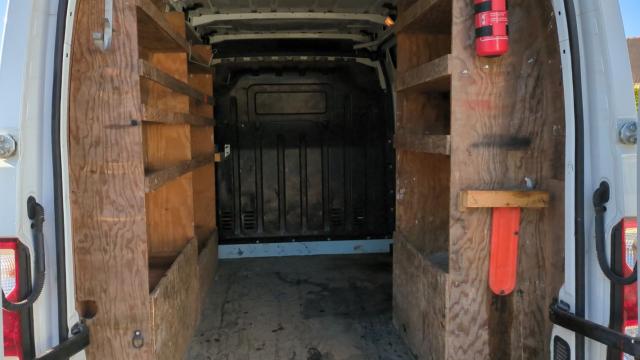 Renault Master image 8
