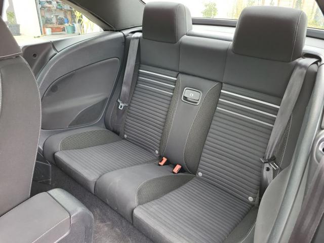 Volkswagen Eos image 8