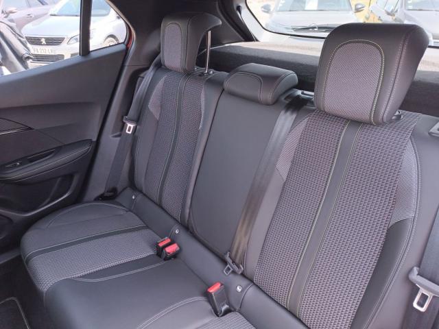 Peugeot 2008 image 5