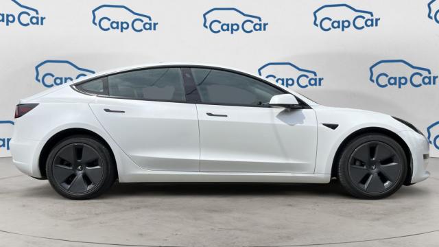 Tesla Model 3 image 7