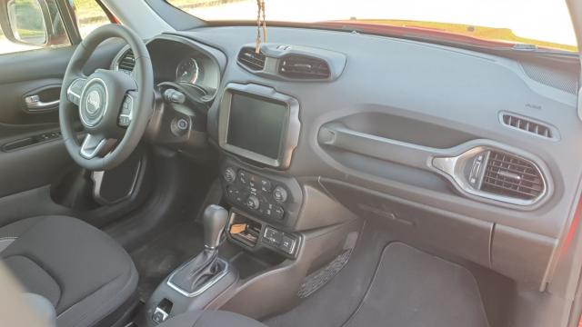 Jeep Renegade image 1