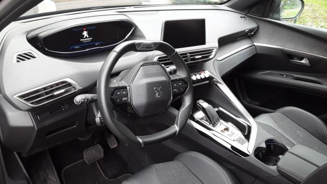 Peugeot 3008 image 3