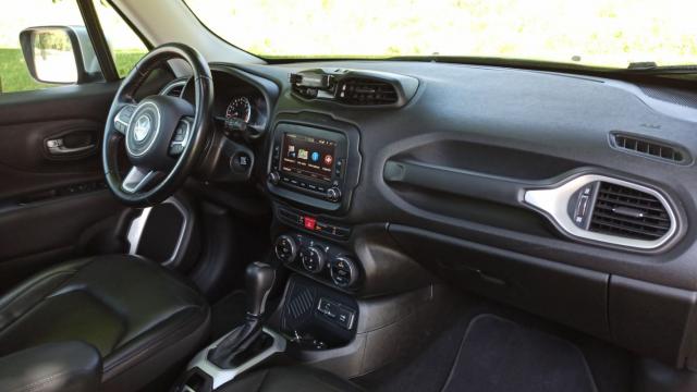 Jeep Renegade image 9