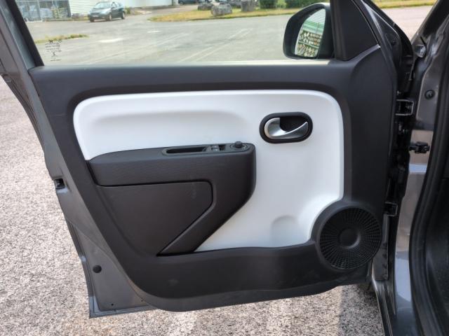 Renault Twingo image 9