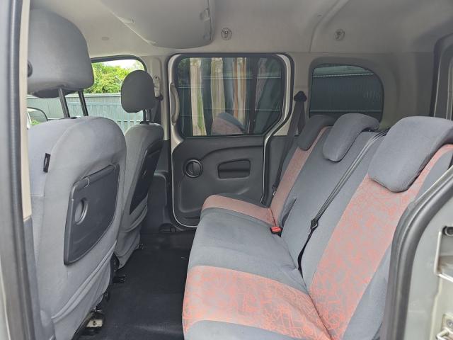 Renault Kangoo image 4