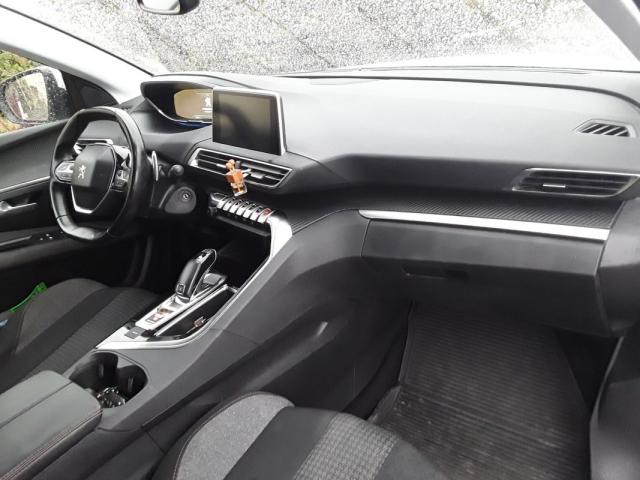 Peugeot 3008 image 3