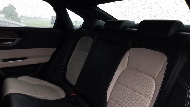 Jaguar Xf image 8