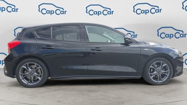 Ford Focus image 9
