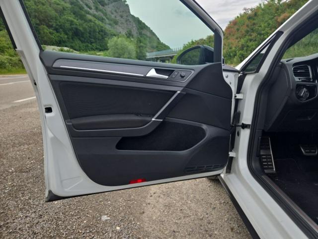 Volkswagen Golf image 3
