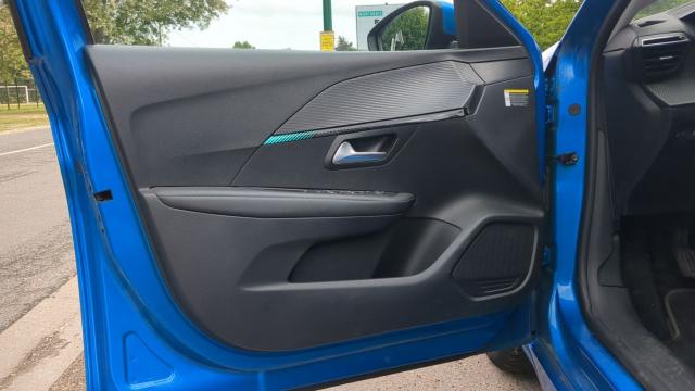 Peugeot 208 image 4