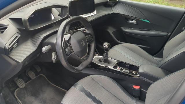 Peugeot 208 image 3