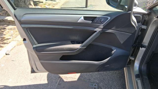 Volkswagen Golf image 4