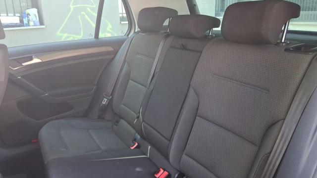 Volkswagen Golf image 1
