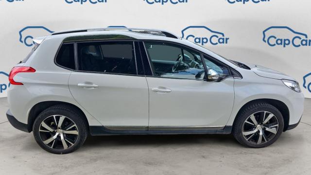 Peugeot 2008 image 2