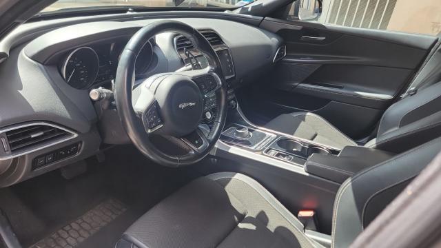 Jaguar Xe image 7