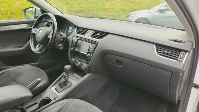 Skoda Octavia image 3