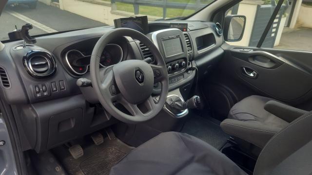 Renault Trafic image 1