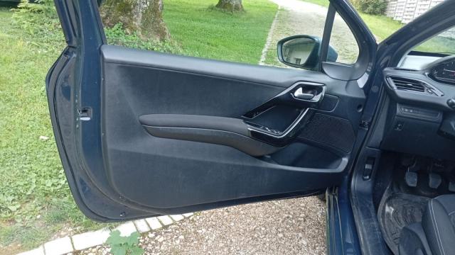 Peugeot 208 image 5