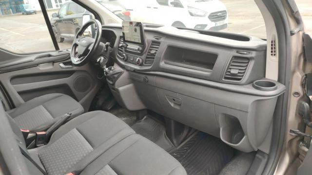 Ford Transit Custom image 8