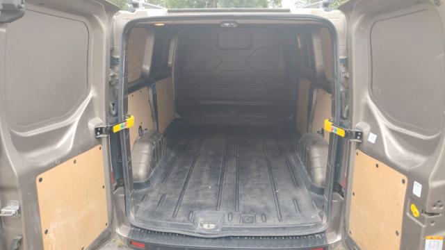 Ford Transit Custom image 9