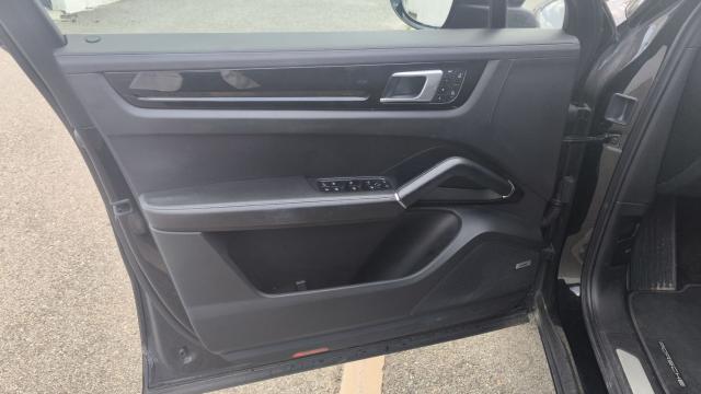 Porsche Cayenne image 7