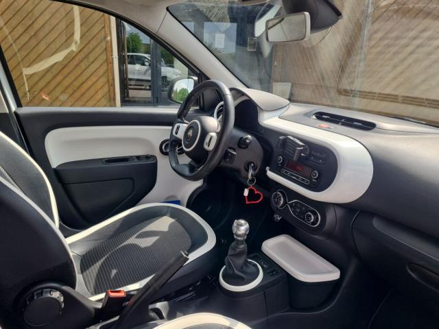 Renault Twingo image 8