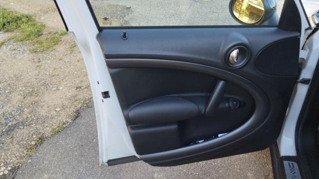 Mini Countryman image 2