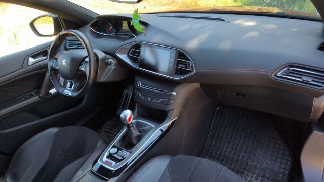 Peugeot 308 image 2