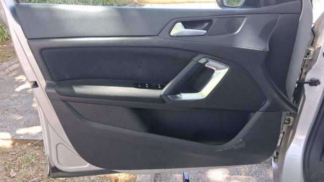 Peugeot 308 image 7
