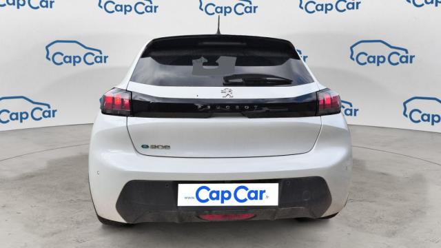 Peugeot 208 image 9
