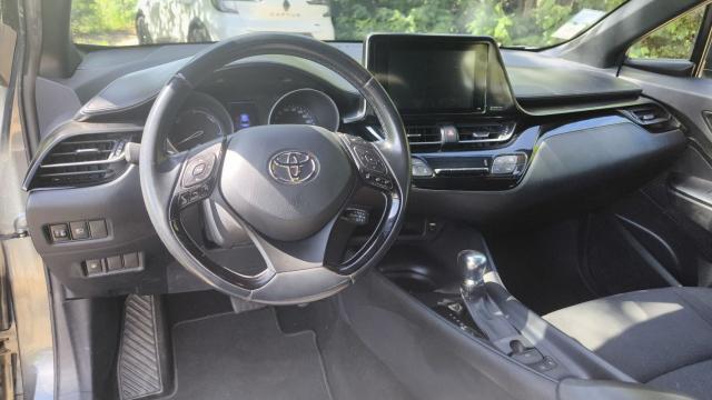 Toyota C-Hr image 4